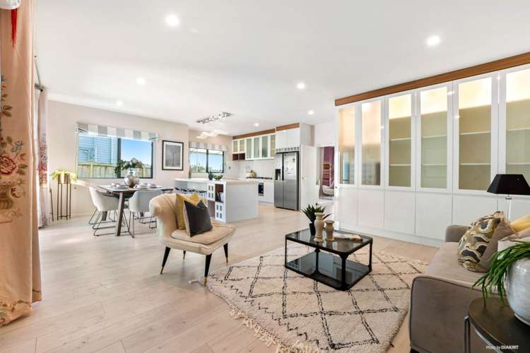 8 Cloghfin Place Flat Bush_1