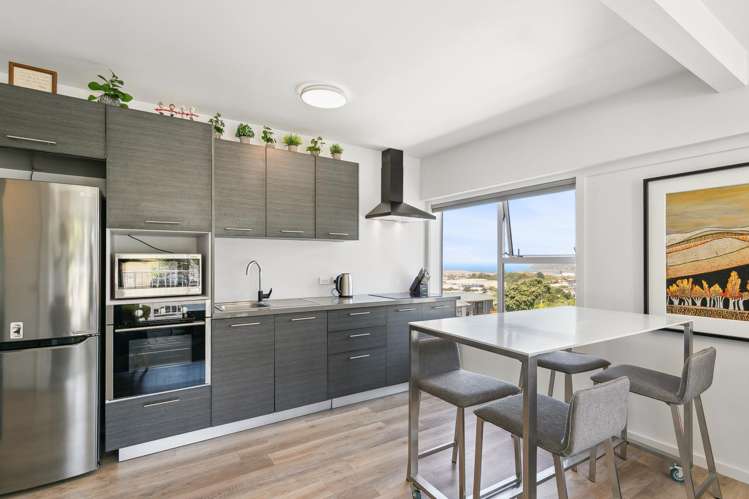 11/32 Akaroa Drive Maupuia_1