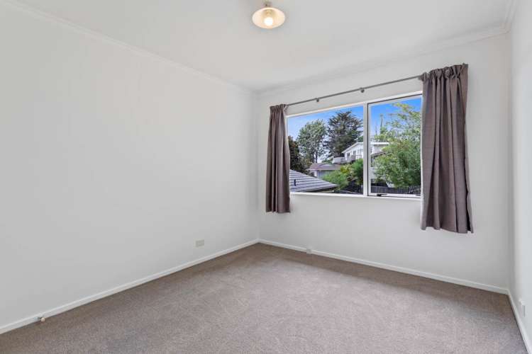 2/81 Spinella Drive Bayview_12