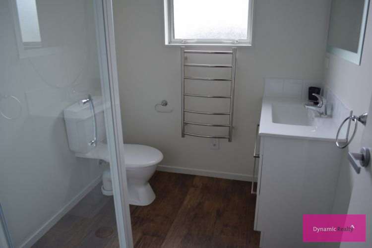 2/422 Worcester Street Linwood_4