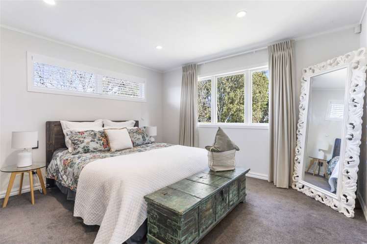 7 Woodhams Street Beach Haven_9