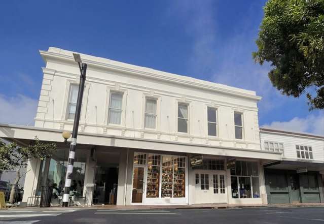 Prime retail in Parnell!