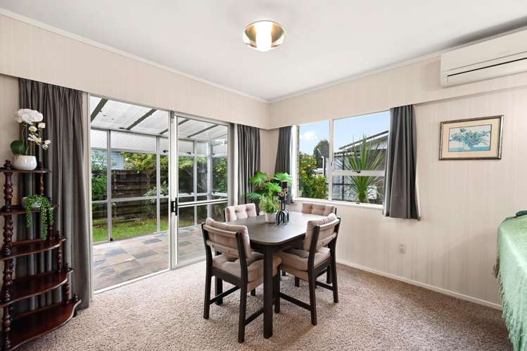 15 Bains Avenue Hamilton East_8