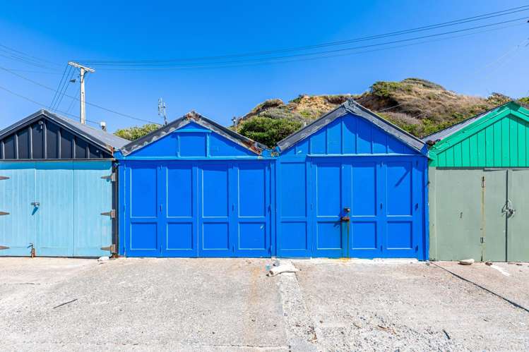 4 & 5 South Beach Road Titahi Bay_5