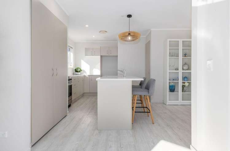 B/200 Manly Street Paraparaumu Beach_6