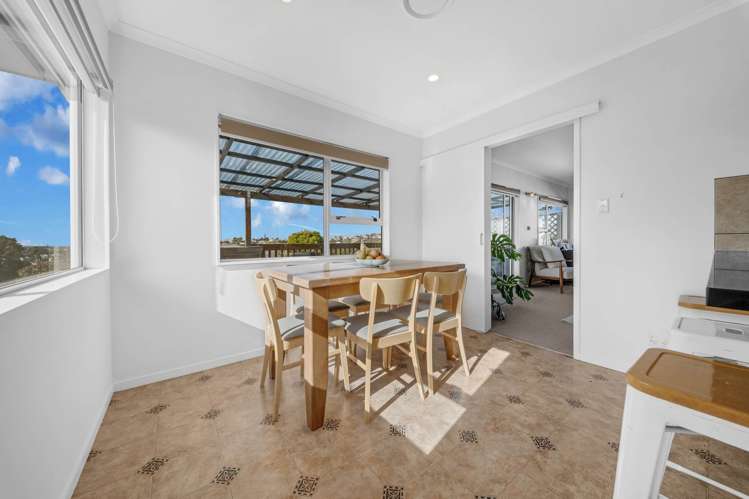 32 Athena Drive Totara Vale_9