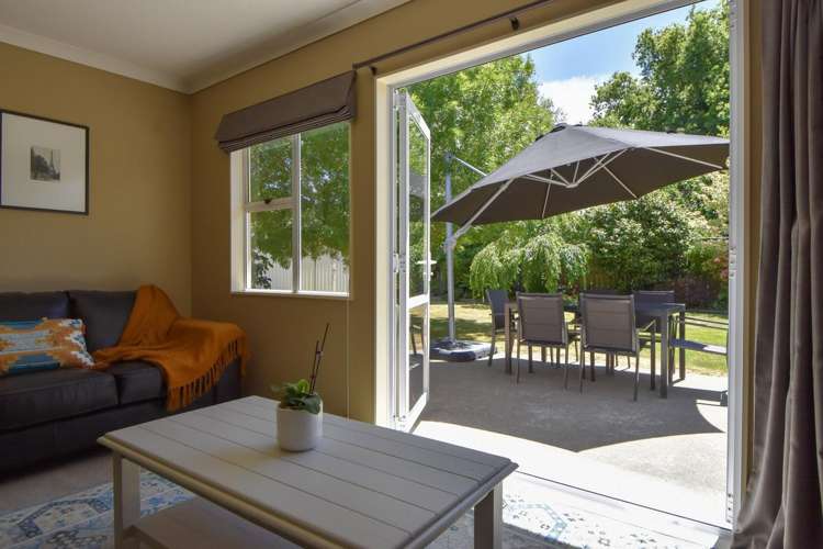 26 Deller Drive Carterton_1