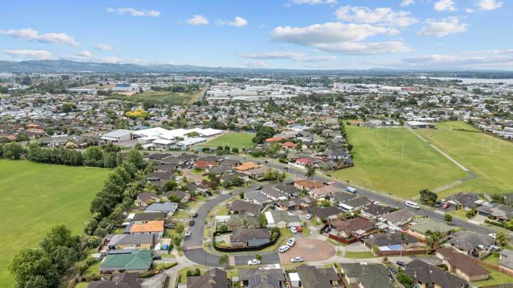 10 Ironstone Place Randwick Park_21