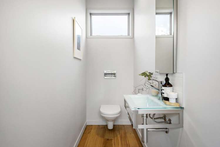 11 Wainui Avenue Point Chevalier_12