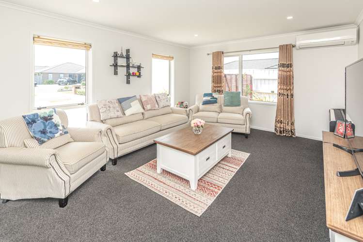 35 Magnolia Crescent Tawhero_6