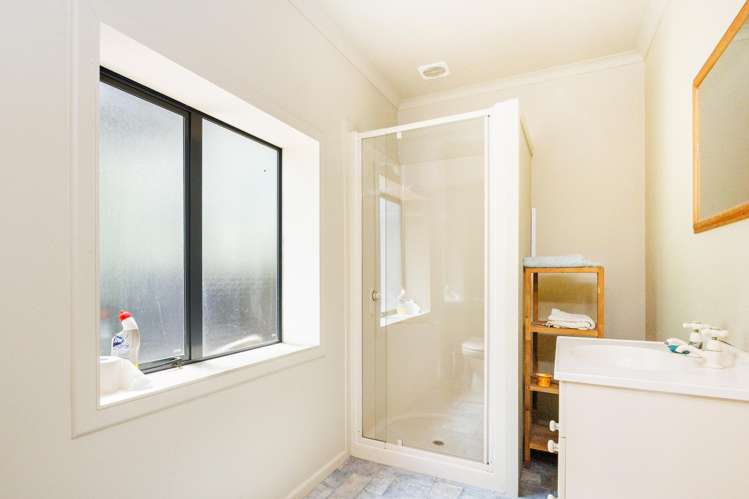 422 Gillespies Line Kairanga_15