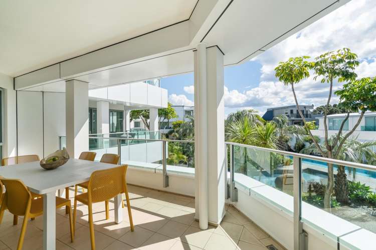 206/136 Marine Parade Mt Maunganui_10