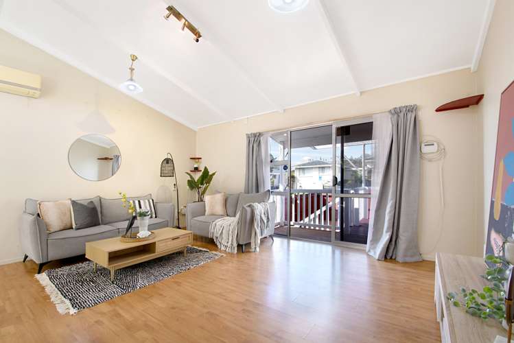 2/1 Pimento Place New Lynn_5