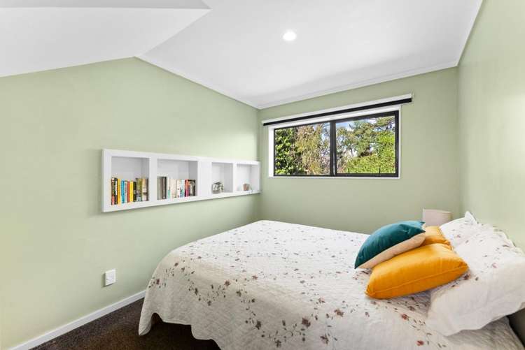 18b Mayfair Place Westown_17