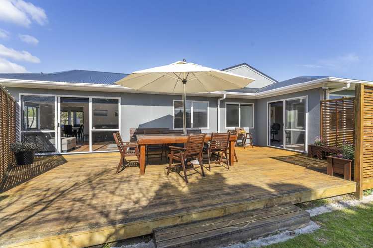 57 Weggery Drive Waikanae Beach_11