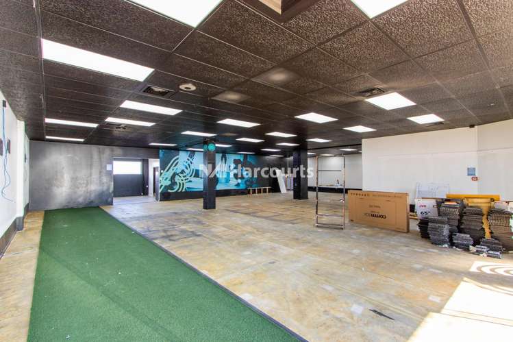 Shop 2-3/84-90 Mokoia Road Birkenhead_2