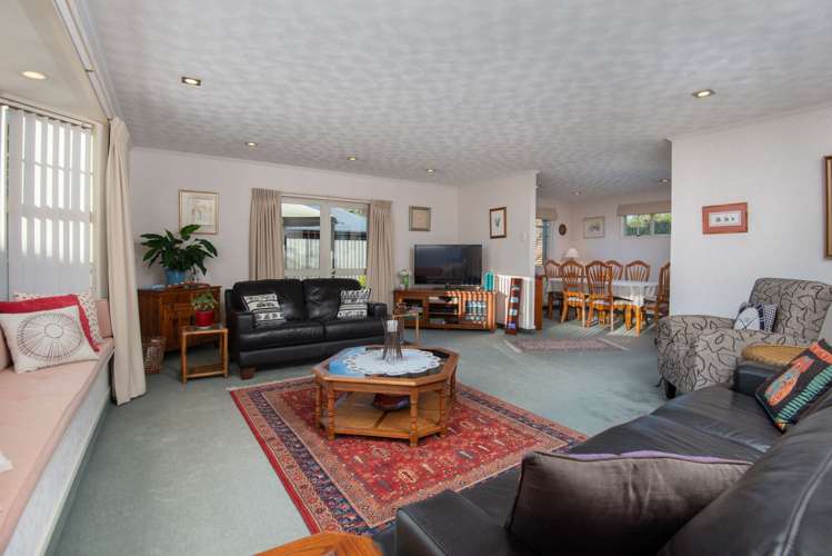 7 Carlyle Road Mosgiel_2