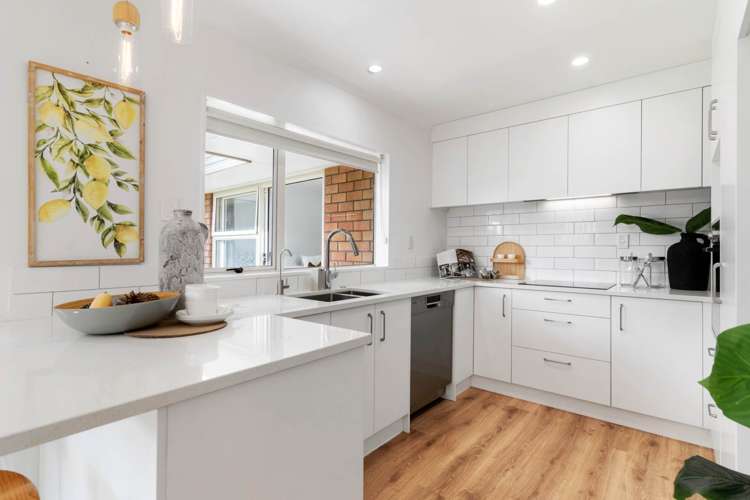 2/84 Wallace Road Papatoetoe_6