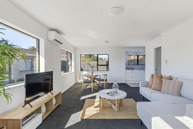 RENOVATED 2BDRM - LOCK & LEAVE