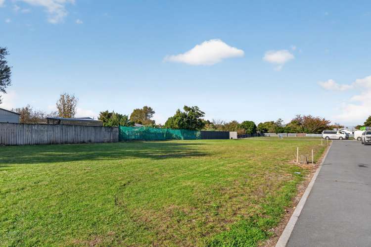 2 Lyttle Way Featherston_12