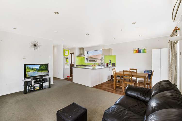 57 Heybridge Street Manurewa_4