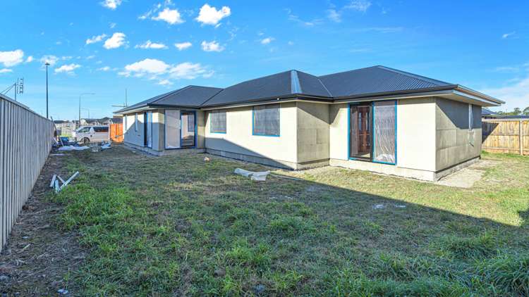 5 Stackwood Avenue_4