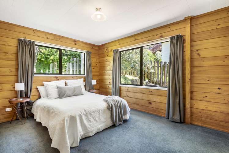 1/8 Camilla Grove Totara Vale_14