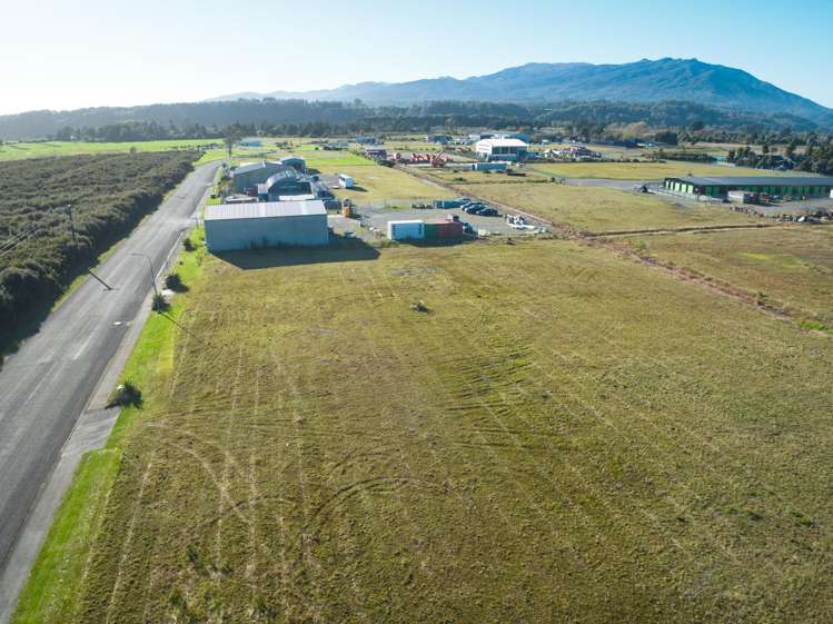 15 Fairhall Road Kaiata_6