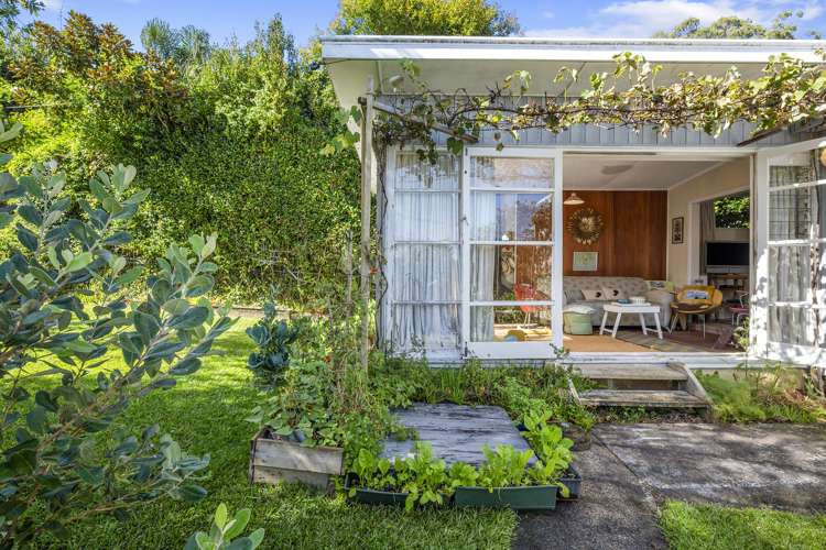 94 Aeroview Drive Beach Haven_26