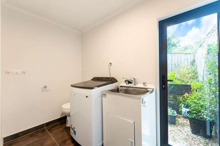 6/2 Swan Hill Drive Glen Eden_16