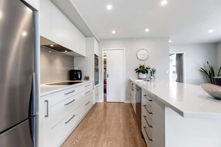 142 Puhirake Crescent Pyes Pa_14