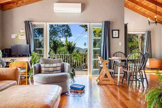 1260 Huia Road Huia_4