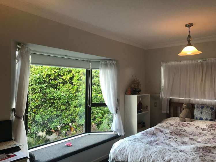 37 Hattaway Avenue Bucklands Beach_6