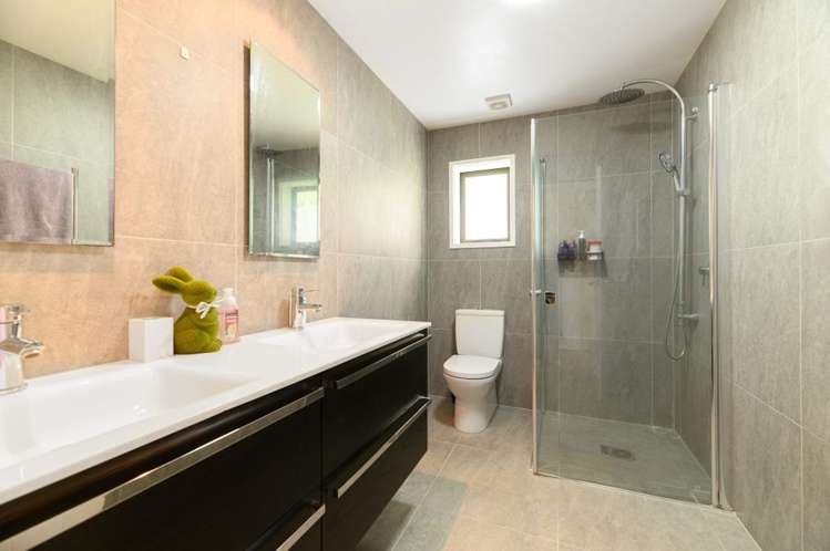 107 Becroft Drive Forrest Hill_16