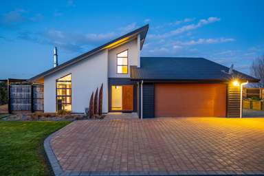 66 Fairbourne Drive_2