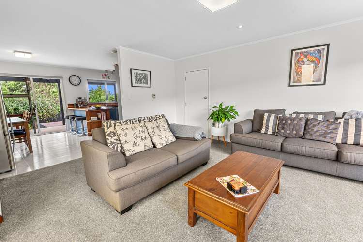 54 Fairway Drive Kamo_5