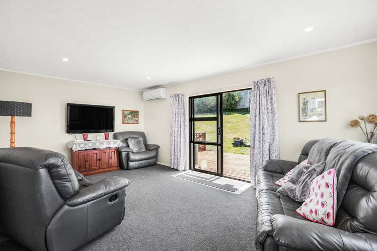 74 Pikarere Street Titahi Bay_3