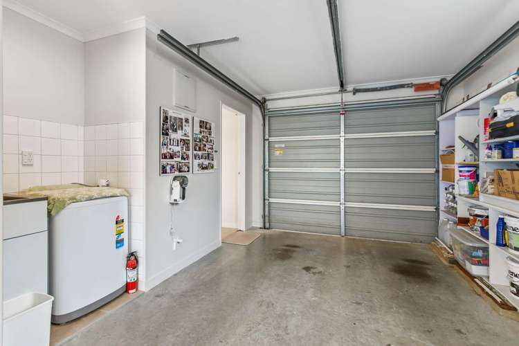 53a Oxford Street Tawa_15