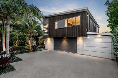 270 Riddell Road_3