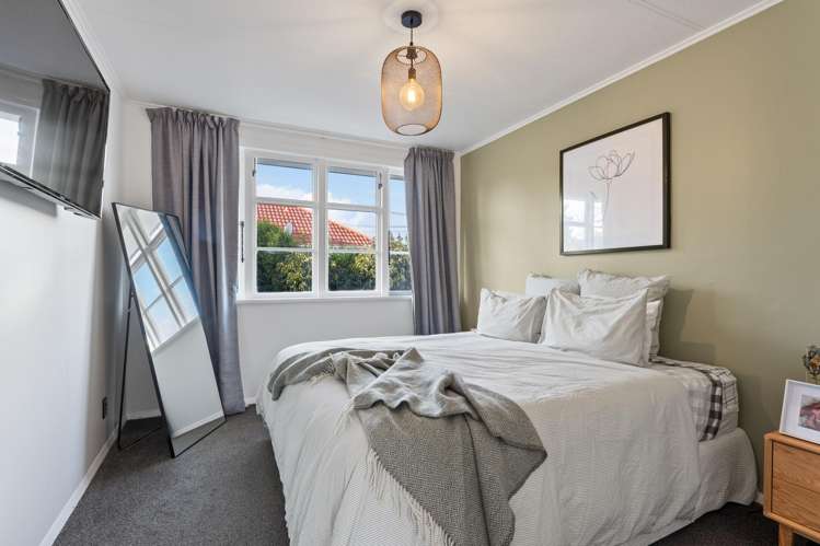 21 Hadfield Crescent College Estate_7