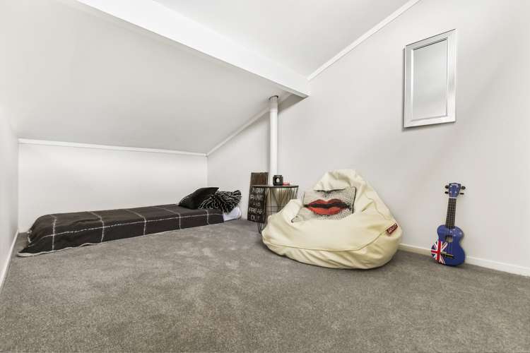 1/111 Cook Street Cockle Bay_10