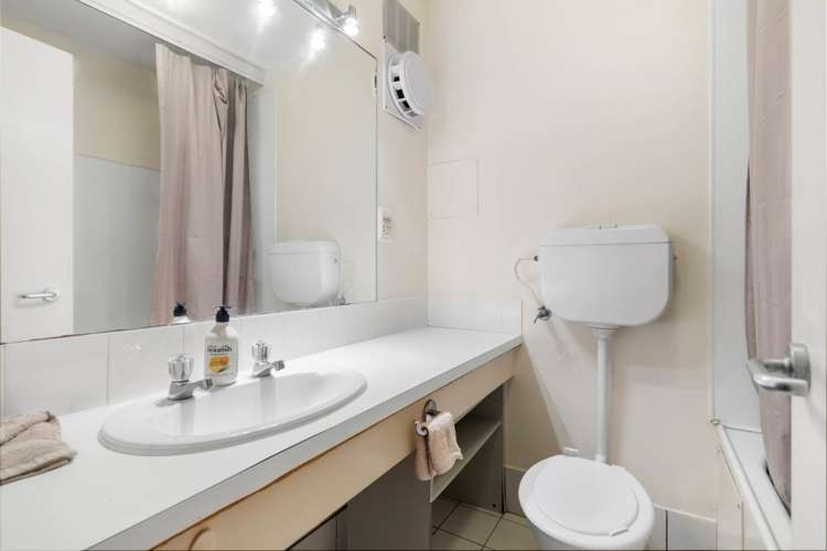 4/6 Sarsfield Street Herne Bay_12