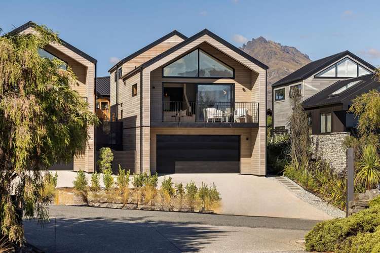 B/45 McAdam Drive Jacks Point_0