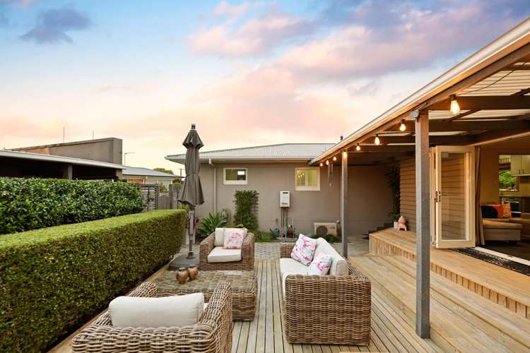 6 Tudor Crescent Chedworth_23