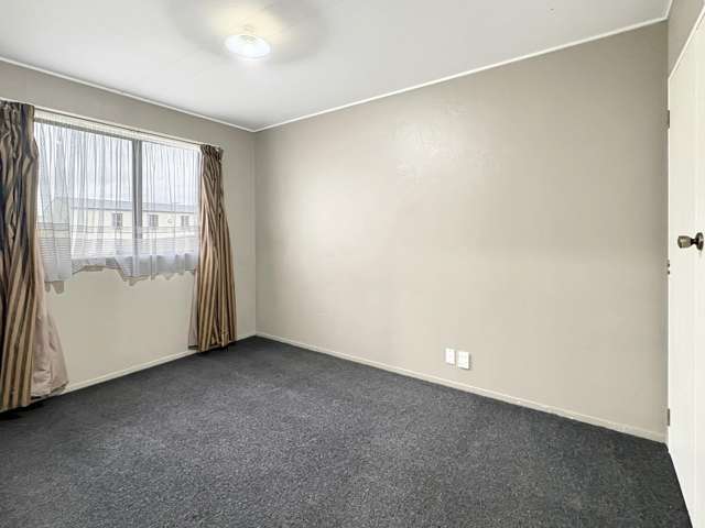 1/70 McLean Street 1193_4