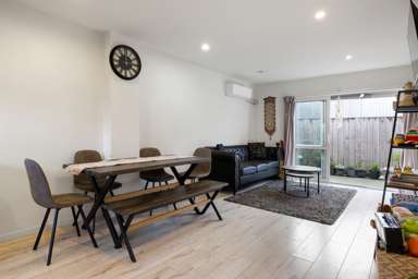 4/12 Blackburn Street_4