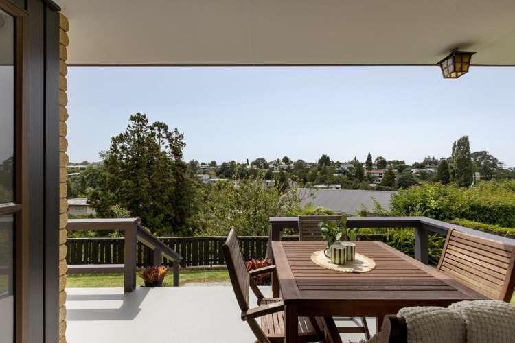 73 Sutherland Road Brookfield_14