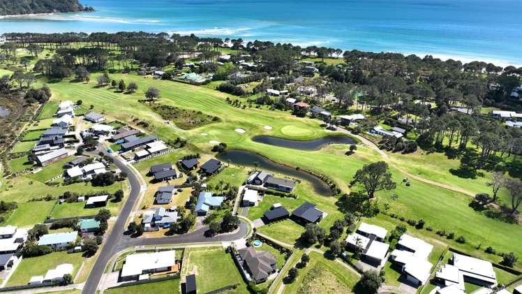 106 Benjamin Place Matarangi_33