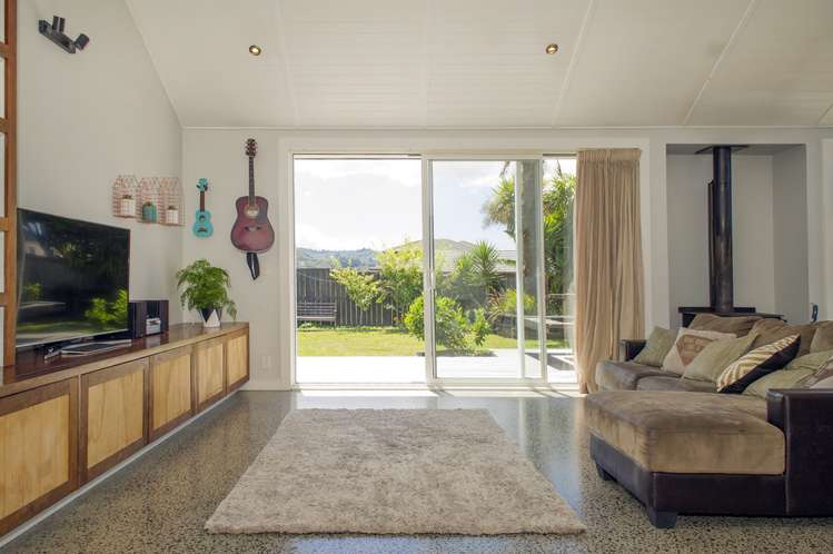 8 Debenham Drive Whitianga_9