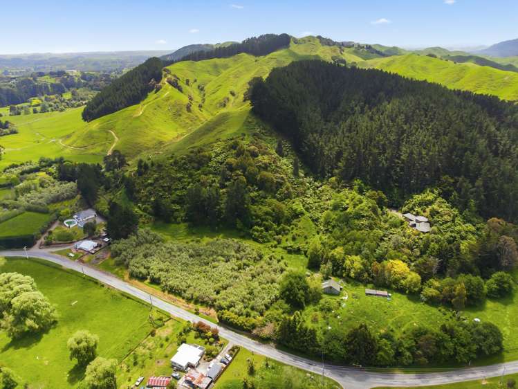 258 Waitohu Valley Road Otaki_42